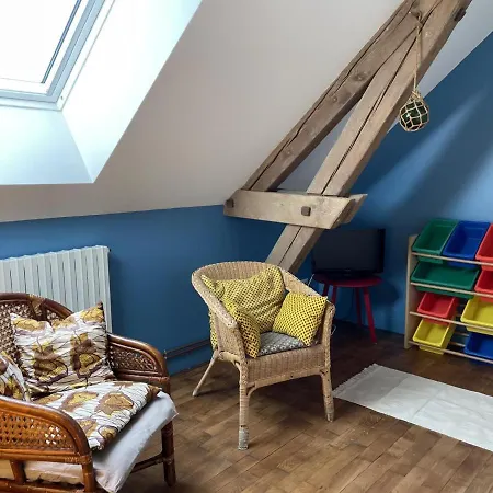 De Charme Renove A Pierrefitte-sur-loire, Vue Sur Campagne - Fr-1-489-334