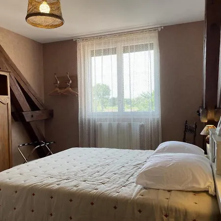 Prázdninový dům De Charme Renove A Pierrefitte-sur-loire, Vue Sur Campagne - Fr-1-489-334