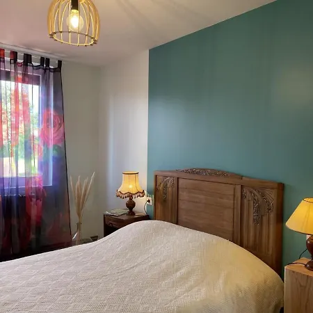 De Charme Renove A Pierrefitte-sur-loire, Vue Sur Campagne - Fr-1-489-334 *