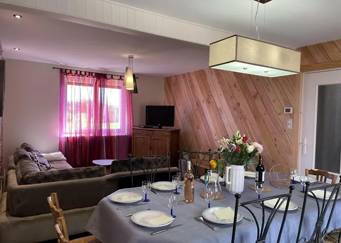 De Charme Renove A Pierrefitte-sur-loire, Vue Sur Campagne - Fr-1-489-334