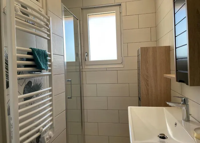 度假居 De Charme Renove A Pierrefitte-sur-loire, Vue Sur Campagne - Fr-1-489-334